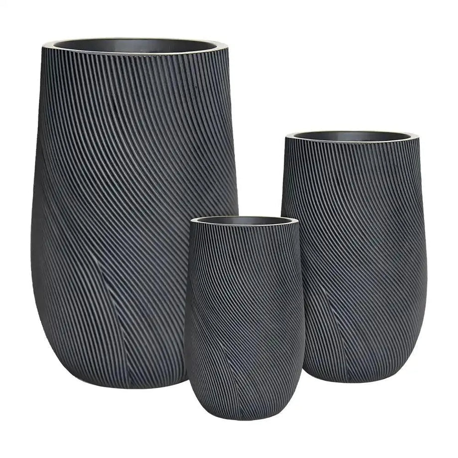 🪴 Helix U Pot – Modern Ribbed Planter for Indoor & Outdoor Styling